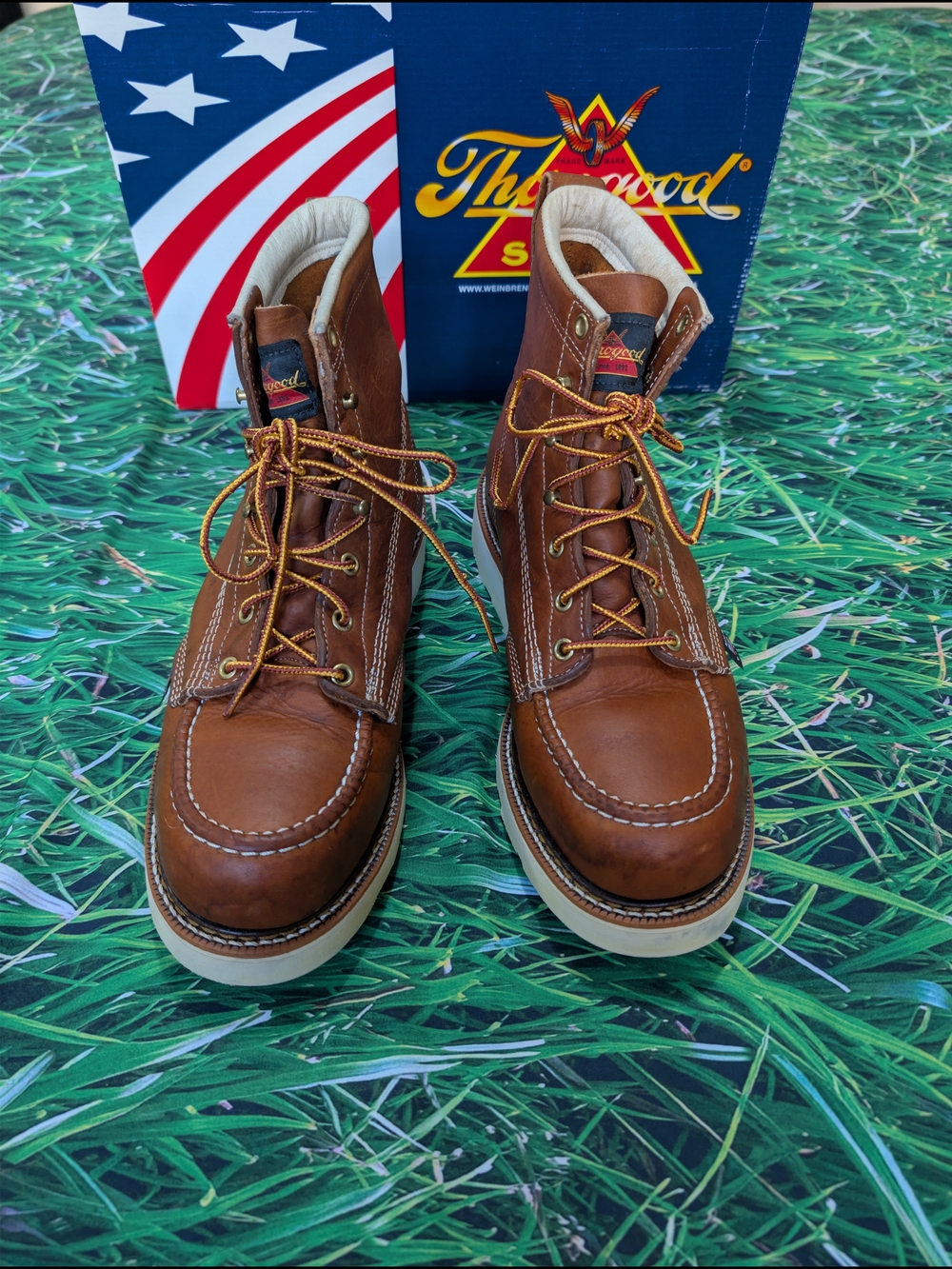 Thorogood Men's MAXWear Tobacco Brown Wedge Moc Steel Toe Lace Up Work Boot 9D - Picture 10 of 13